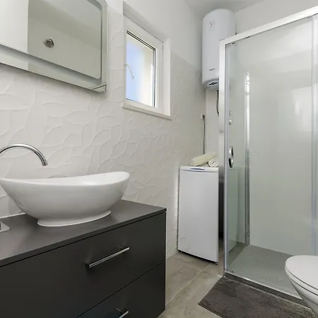House Jadranka בית נופש